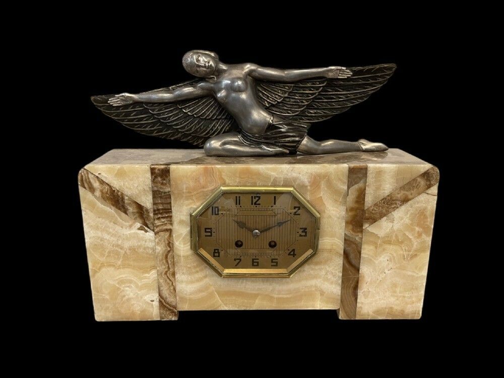 photo vintage Art Deco French Clock