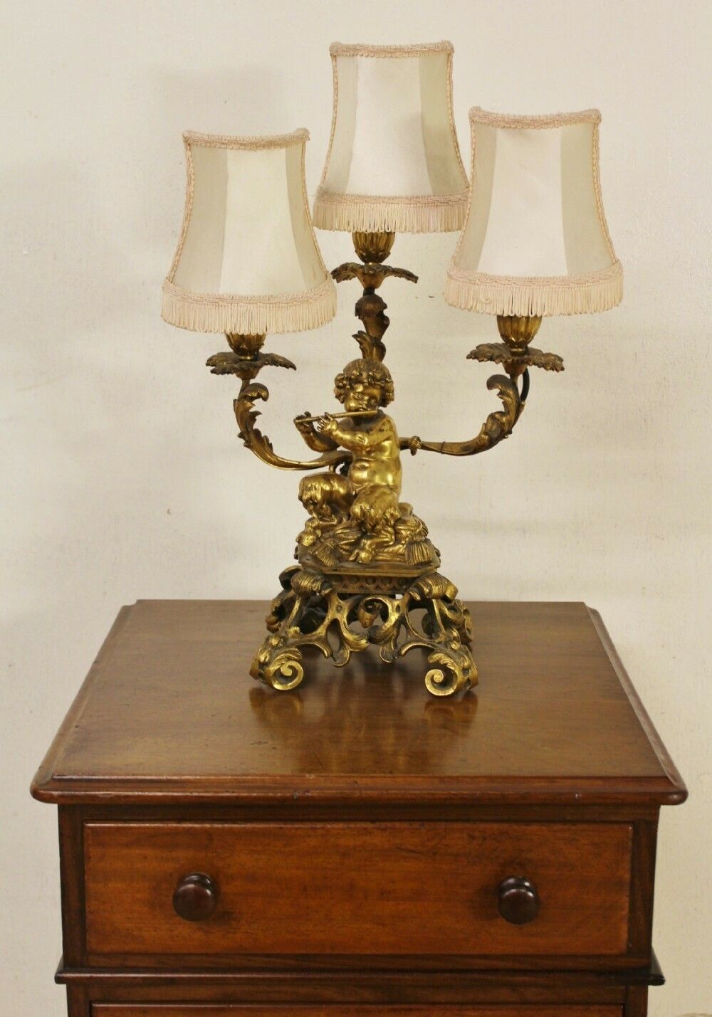 Excellent Gilt Bronze Table Lamp photo vinterior