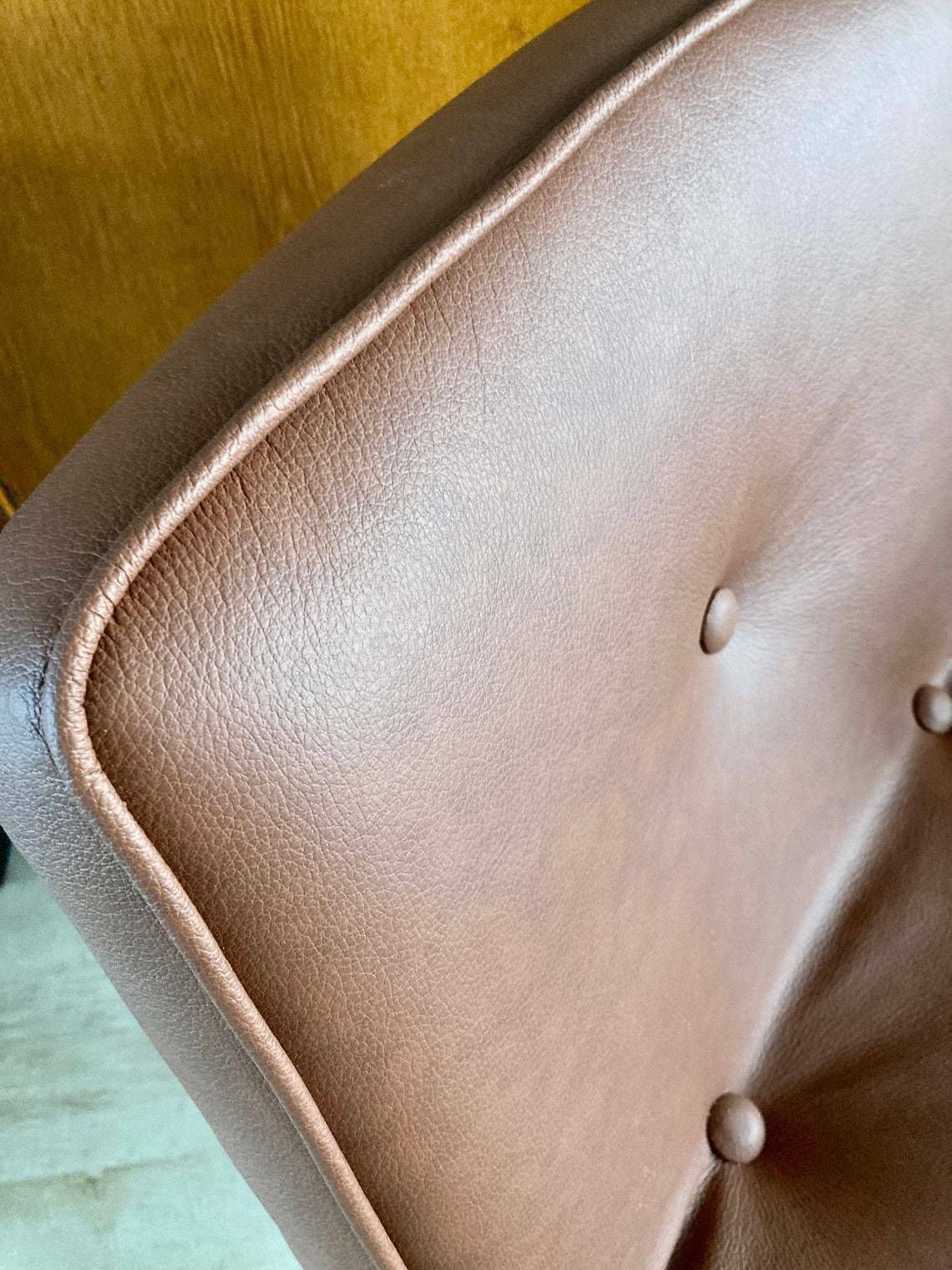 Original Vintage 366 Chair From 60s Covered In Genuine Italian Leather Designed By J. Chierowski photo 431.0