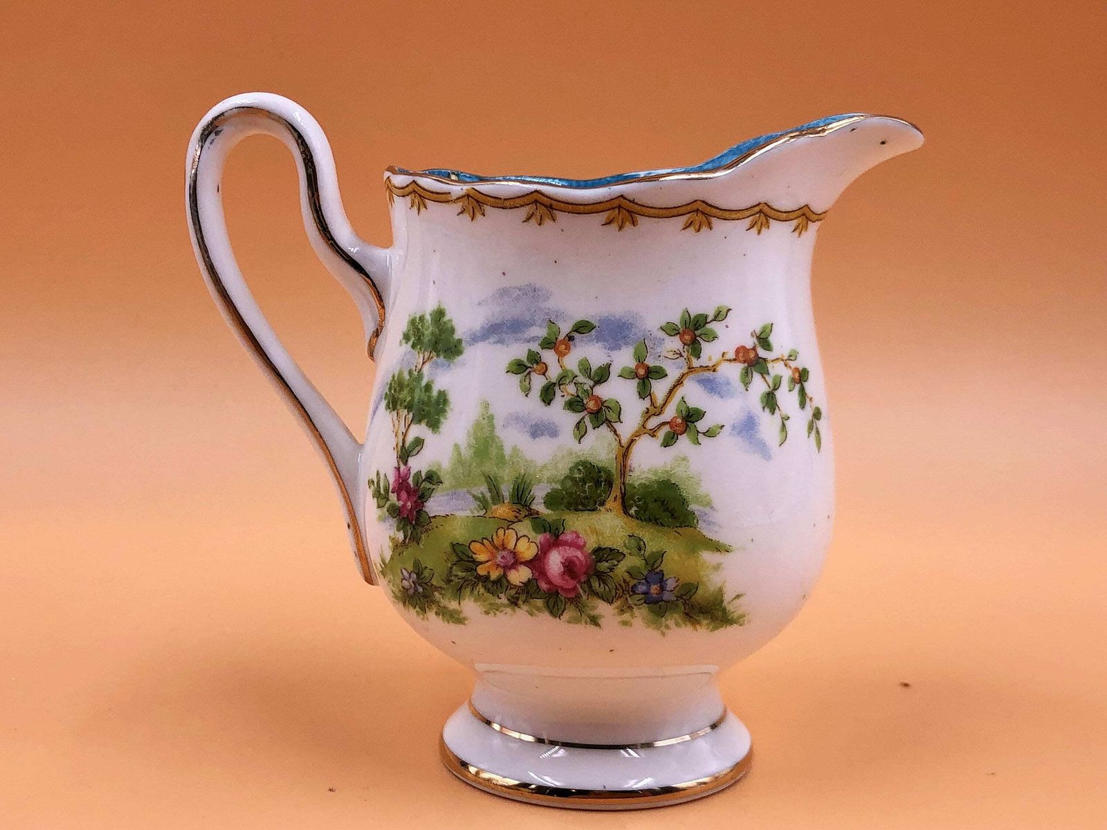 Vintage Royal Albert China Chelsea Bird Design Teal Creamer And Open Sugar Bowl Set. No. 839184. photo Home Decor