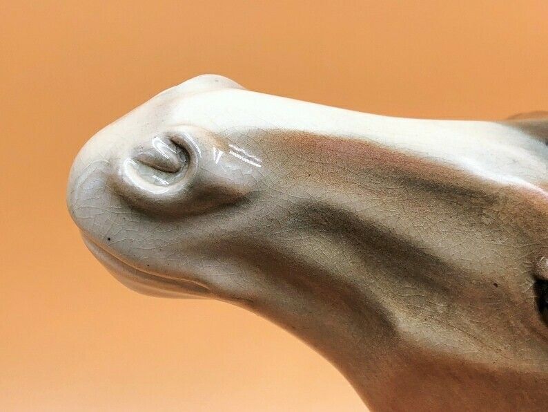 Vintage Bretby Pottery Wall Plaque Horse Figurine / Ornament. photo Art