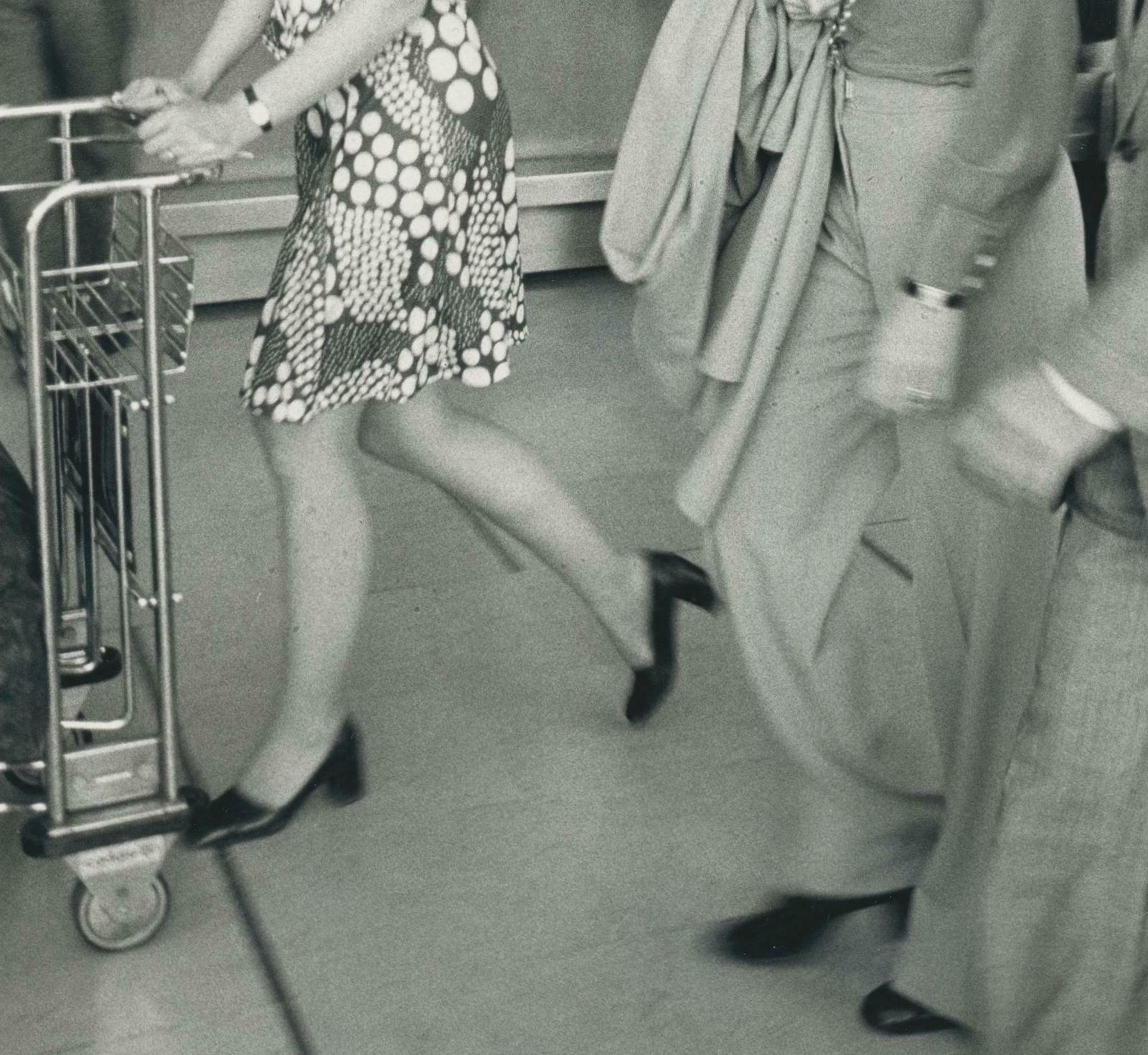Michel Giniès Jackie O. Auf Dem Flughafen, Paris, Frankreich  1970s photo furniture