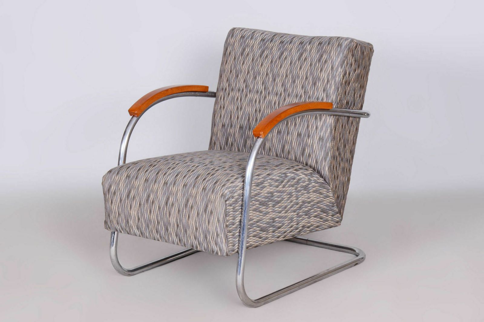 Restored Bauhaus Armchair, By Mücke Melder, Original Upholstery, Czech, 1930s
