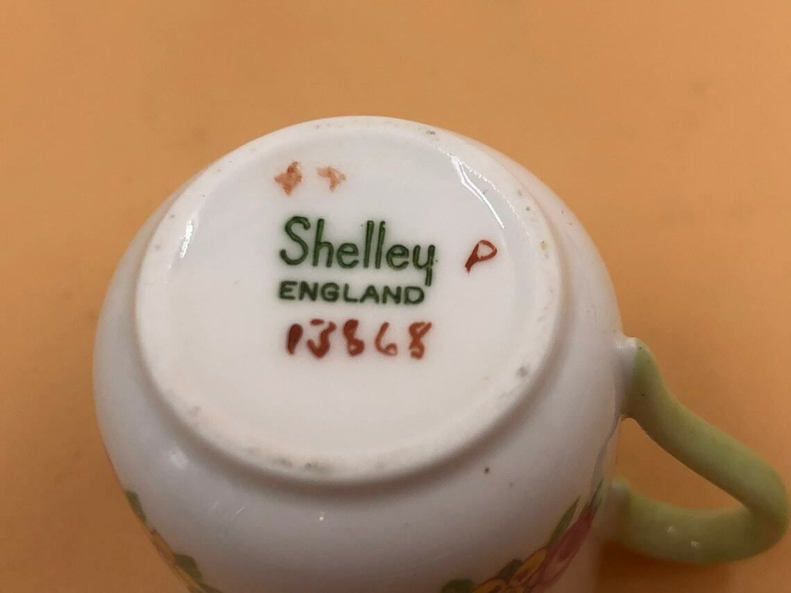 Shelley China Yutoi Floral Bouquet Design Miniature Cabinet Demitasse Cup & Saucer. Duo. No. 13868. photo 75.0
