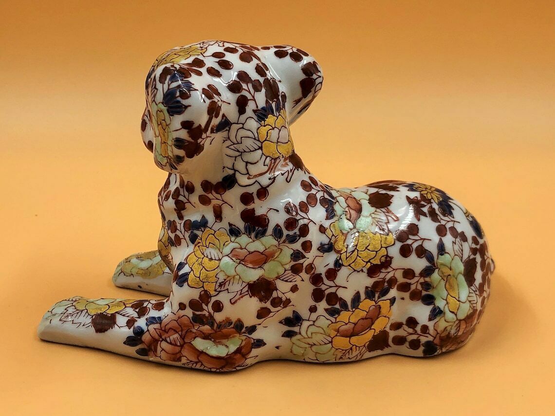 Signed Chinese Porcelain Hand Painted Imari Hound Dog By Yayou Zhen Cang. photo Home Decor