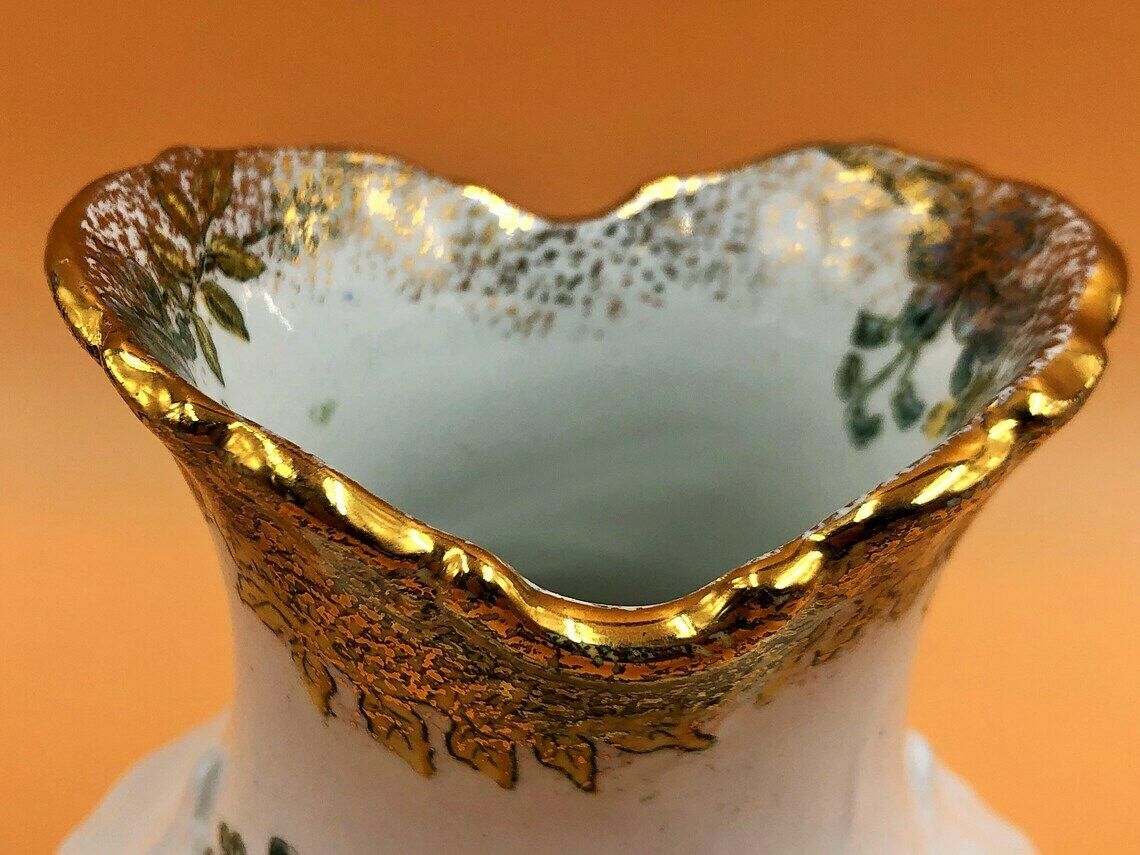 Antique Royal Doulton China Somerset Design Vase. C1891 1902. photo vinterior