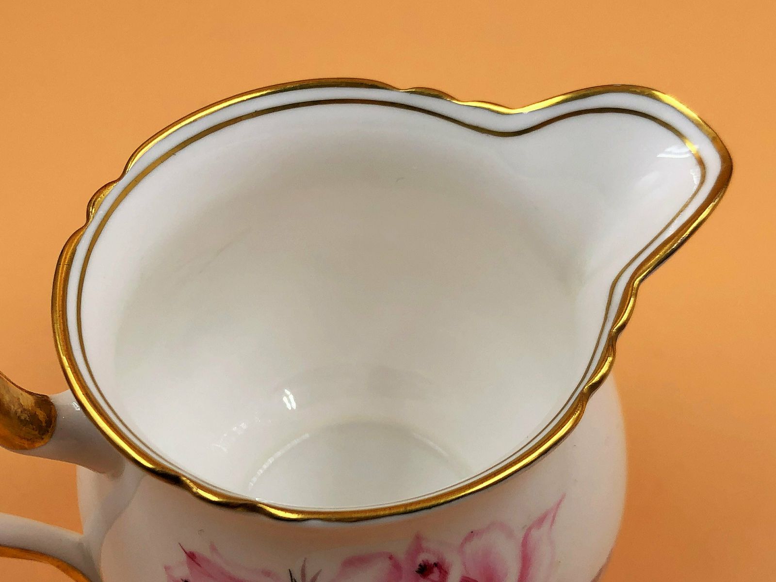 Shelley China Rosalie Ripon Shape With Gold Trim Creamer And Open Sugar Bowl Set. 14128. photo Home Decor