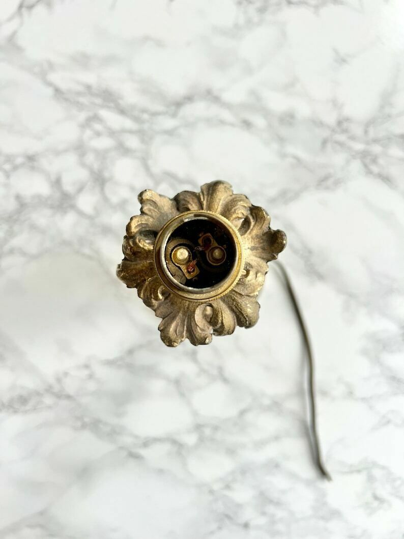 Old French Decorative Solid Bronze Lamp Foot Rococo Style Chateau Touch Golden Parisian Unique Bedroom Living Room Versailles Light photo Lighting