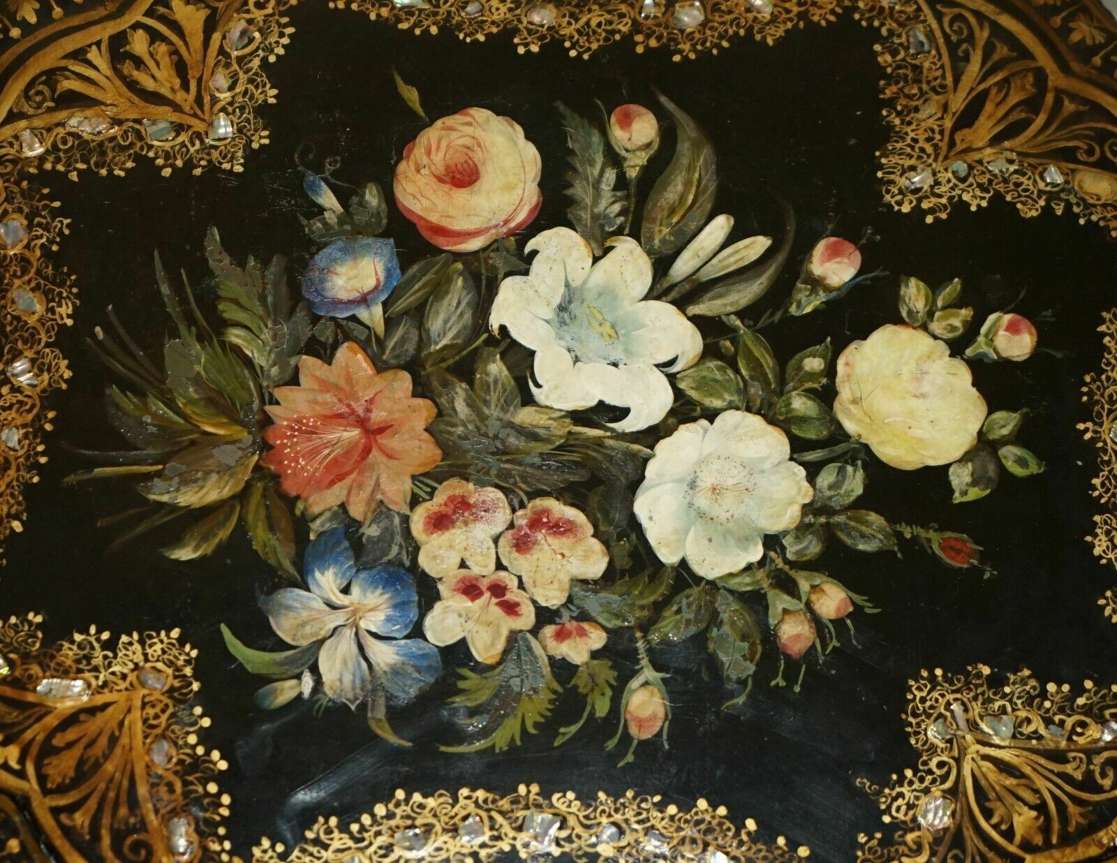 Exquisite Antique Regency 1810 Lacquered Mother Of Pearl Inlaid Tilt Op Table photo 1950.0