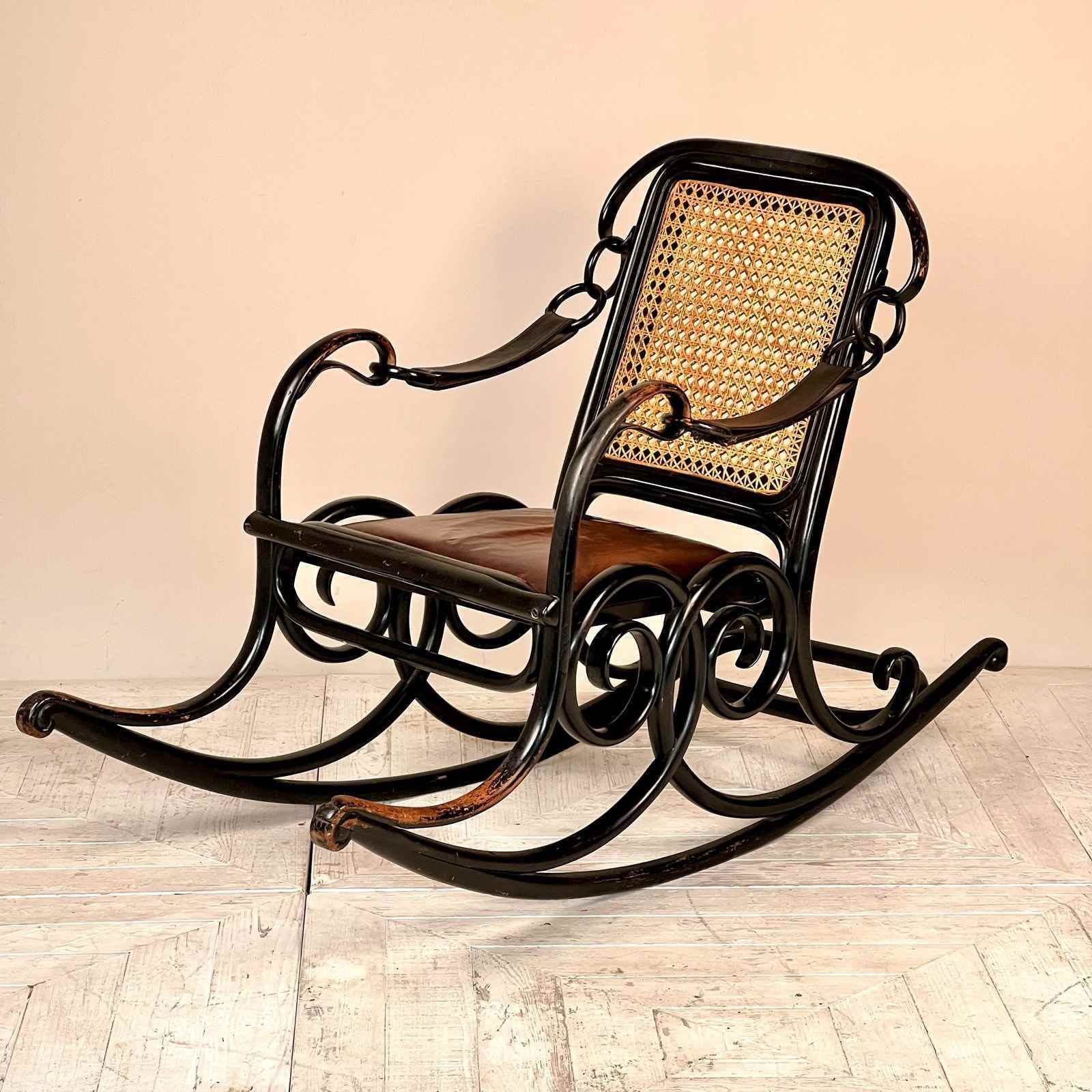 A Rare Thonet Number 3 Bentwood Rocking Chair photo Furniture