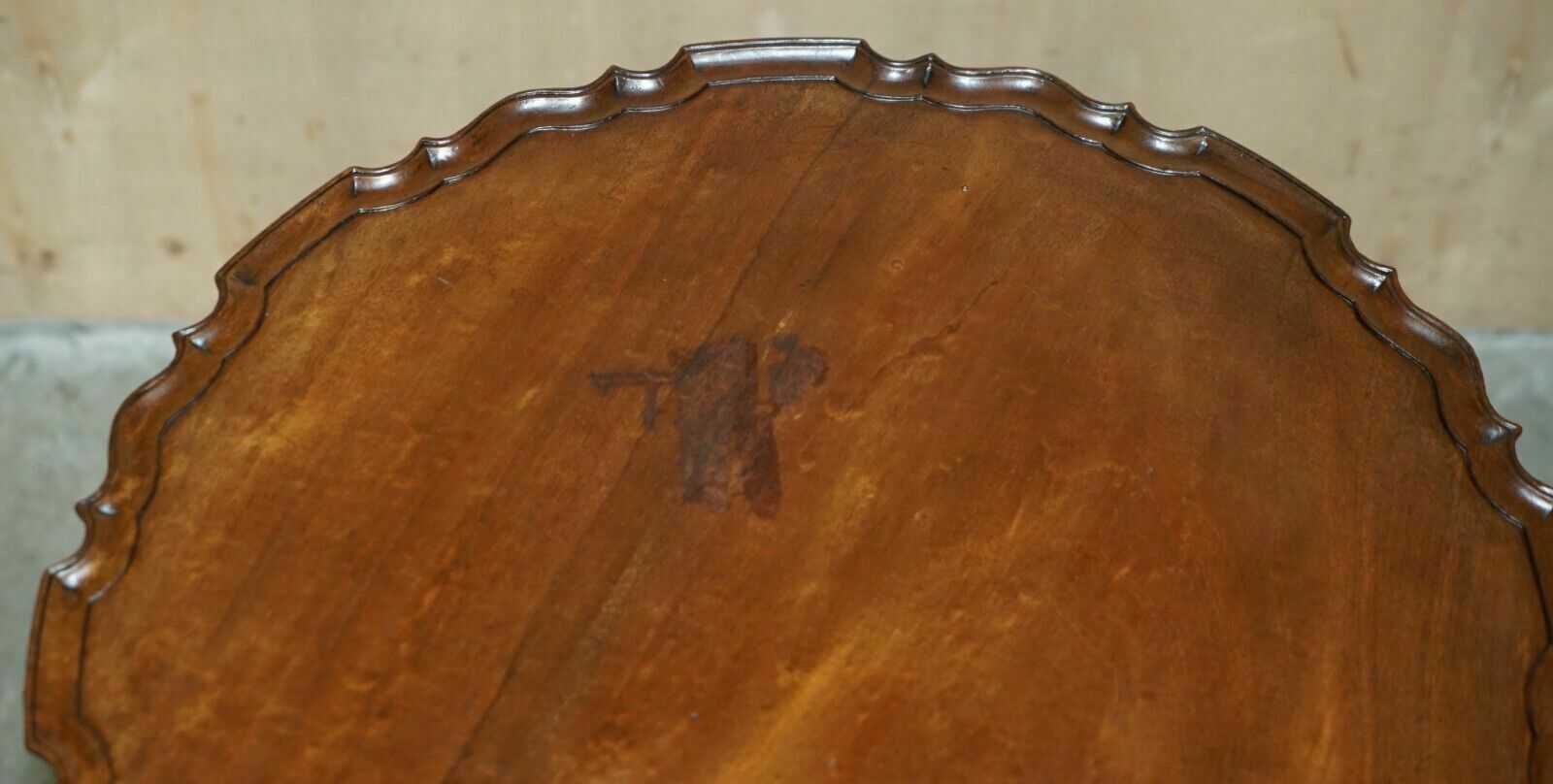 Lovely Circa 1920 Flamed Mahogany Pie Crust Edge Tripod Lamp Side End Wine Table photo Furniture
