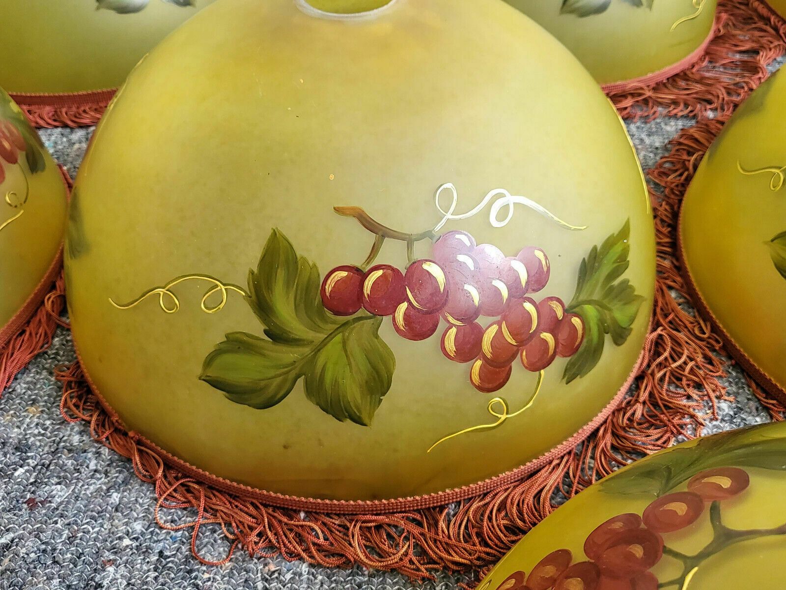 Set Of 10 Vintage Lampshade 1960 In Glass Paste Paris Brasserie Grape Decor photo for sale