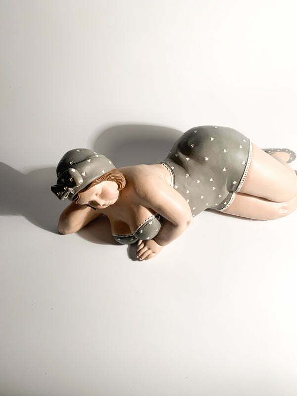 Sculpture Of A Lying Woman Attributed To L'aquilone 2000s photo vinterior