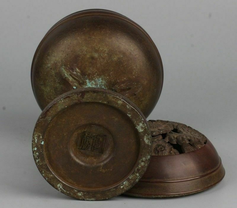 photo furniture Chinese Bronze Insence Burner With Xuande Hallmark