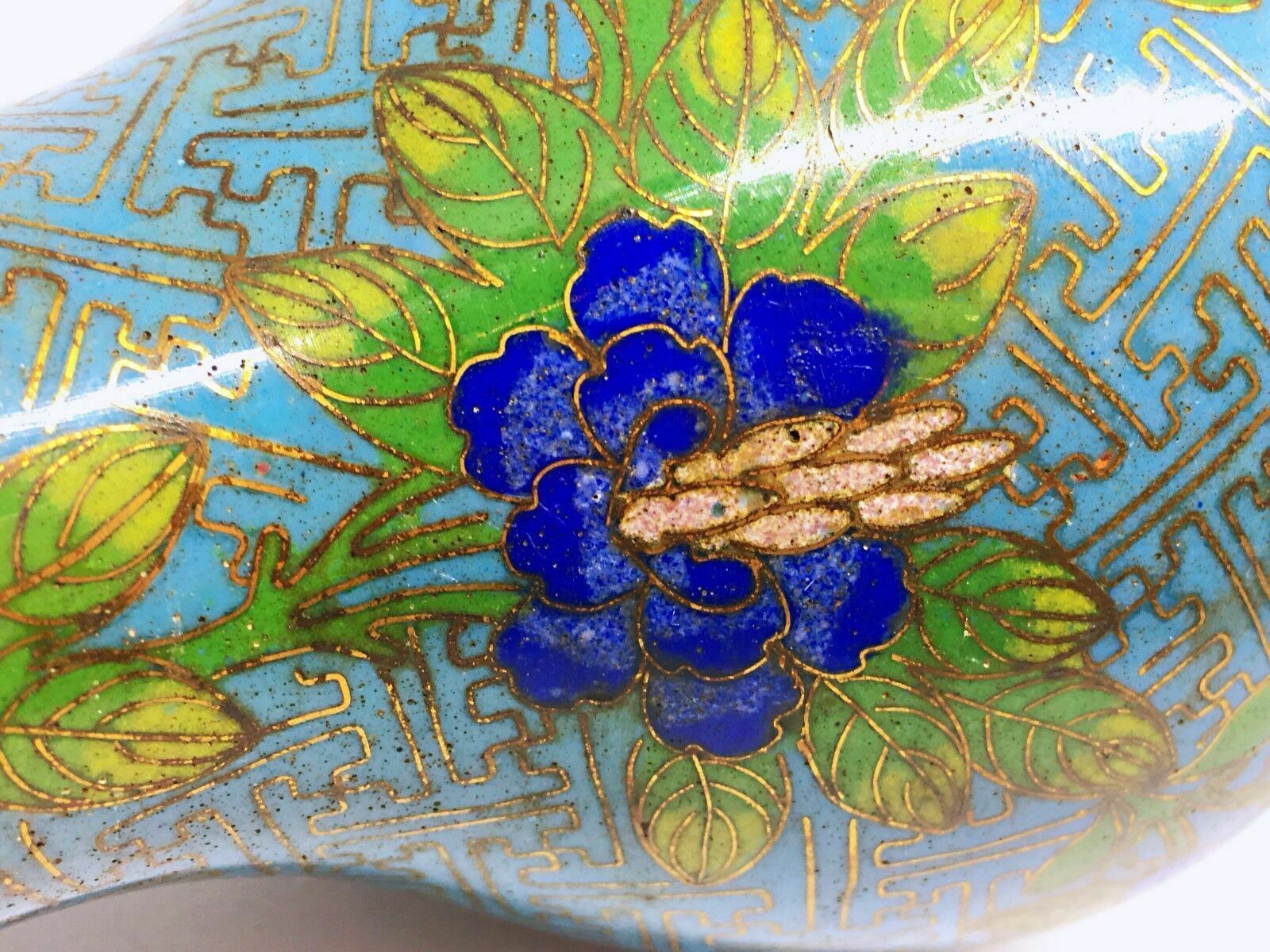 Antique Chinese Copper/Bronze Cloisonne Vase    Circa 1900, Late Qing Dynasty Or photo vintage