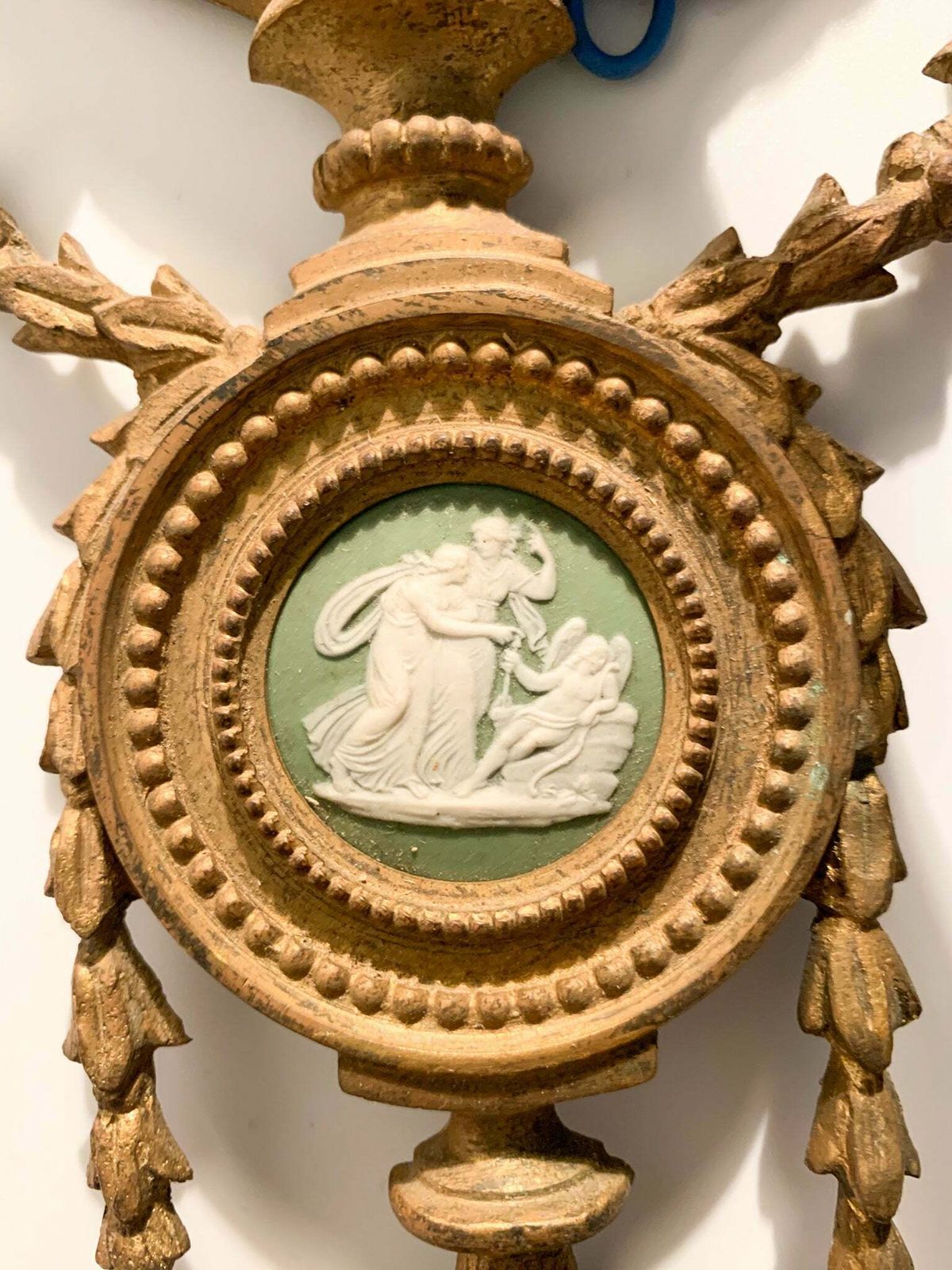 photo furniture Pair Of Bronze And Cameo Appliques From The 19th Century