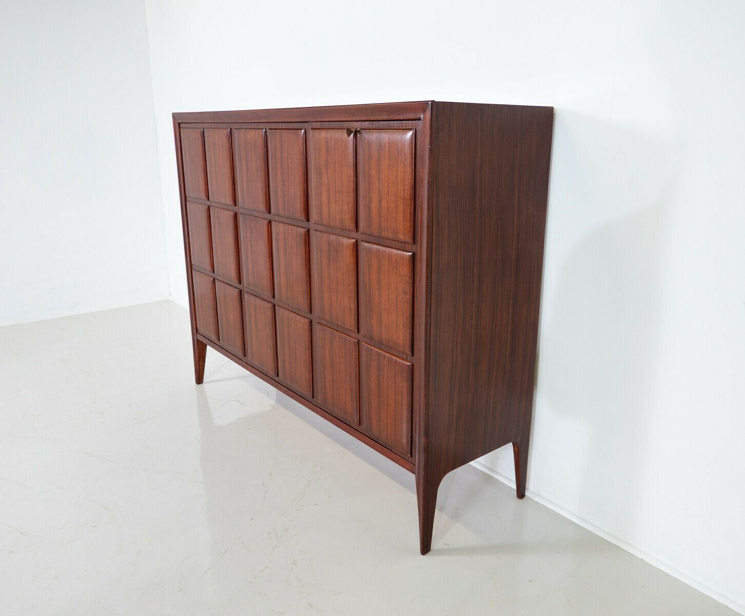 photo vinterior Mid Century Modern Sideboard In The Style Of Borsani, Italy, 1960s
