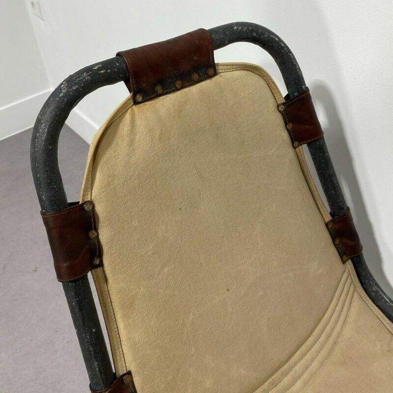 Paar Stoelen In De Stijl Van Charlotte Perriand photo vintage