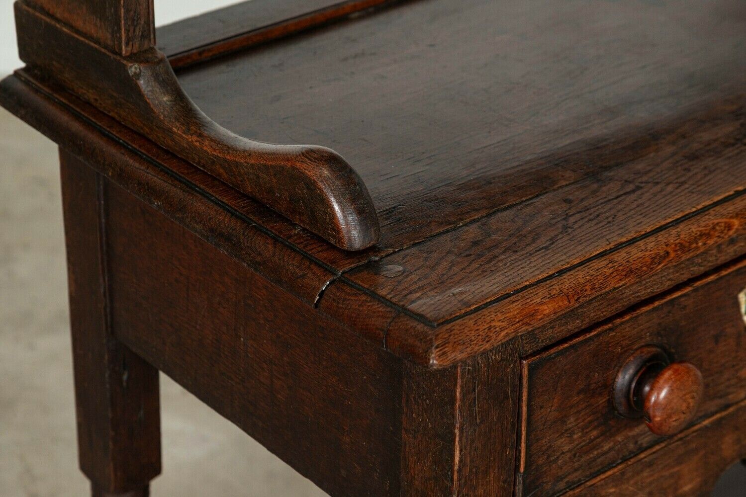 photo furniture 18thc English George II Oak Potboard Dresser