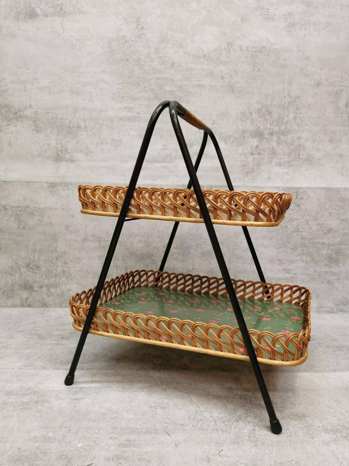 Italian Ripiano And Wicker Side Table Service Plates, 1970s photo 294.0