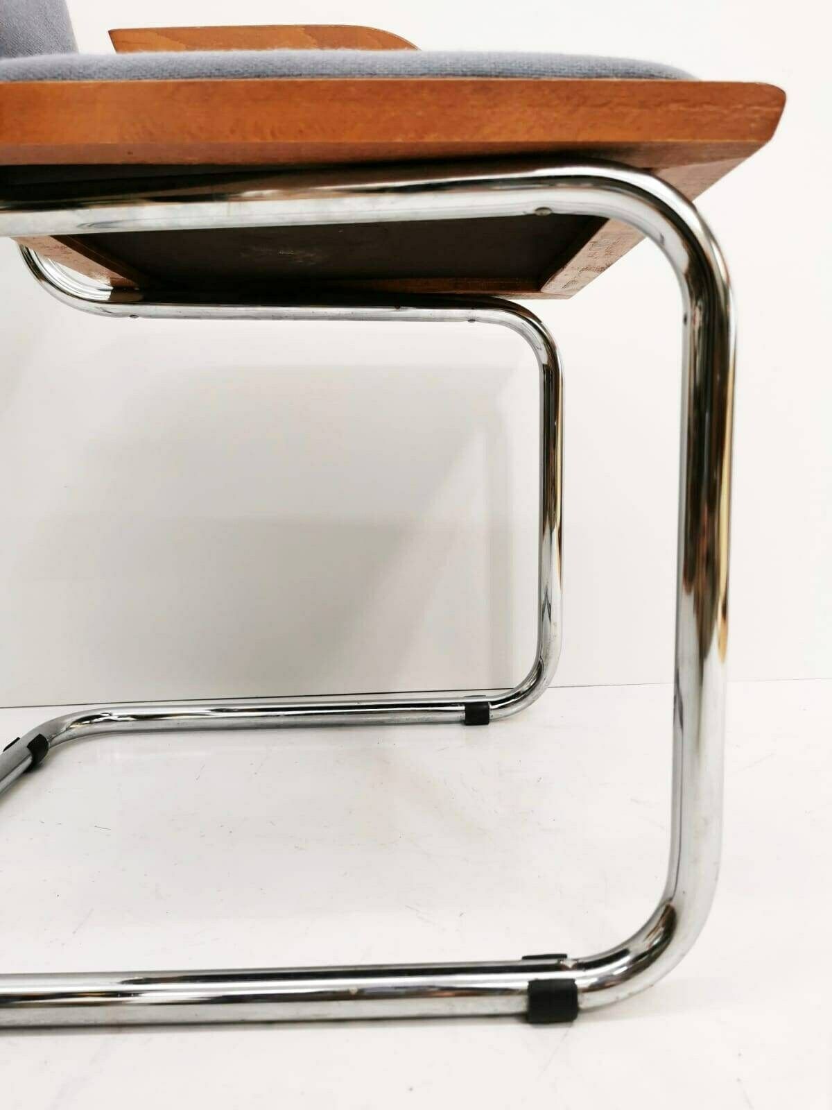 Marcel Breuer B32 Upholstered Cesca Armchair, Bauhaus Design By Bene photo vintage