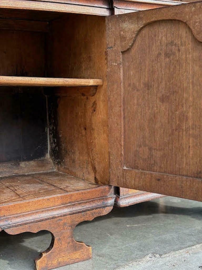 18th Century Lancashire Oak Dresser Base photo vinterior