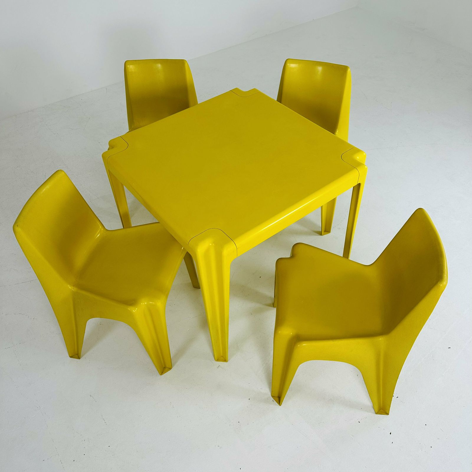 Yellow Set Of 4 Chairs & Table Space Age Bofinger Ba1171 Chair By Helmut Bätzner, 1970s photo vintage