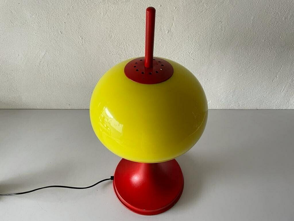 Italian Yellow Glass & Red Metal Iconic Model Pop Art Table Lamp, 1970s, Italy photo 1412.0