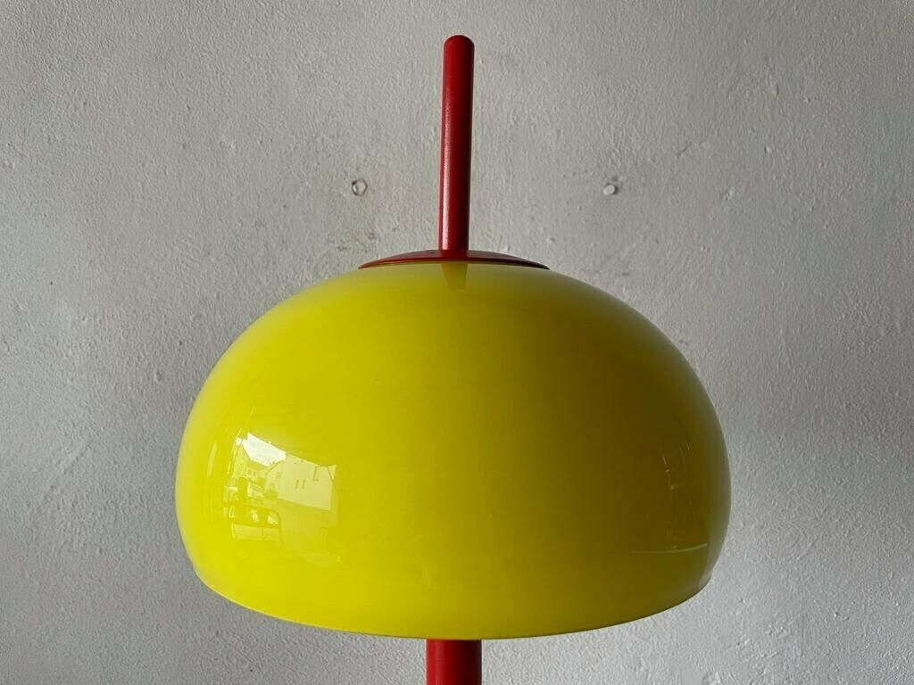 Italian Yellow Glass & Red Metal Iconic Model Pop Art Table Lamp, 1970s, Italy photo vinterior