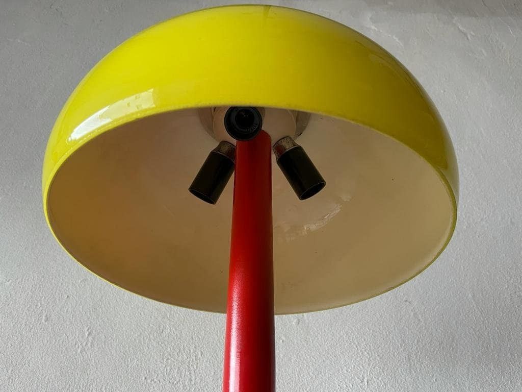 Italian Yellow Glass & Red Metal Iconic Model Pop Art Table Lamp, 1970s, Italy photo vintage