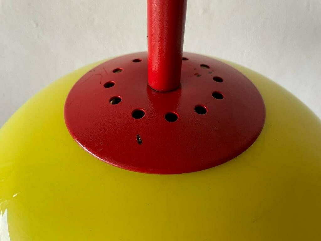 photo furniture Italian Yellow Glass & Red Metal Iconic Model Pop Art Table Lamp, 1970s, Italy