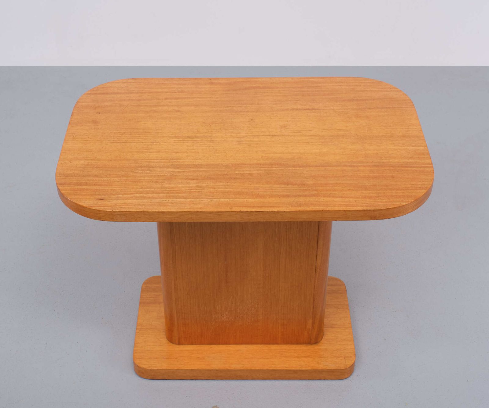 Art Deco Maple Wood Coffee Table 1920s Holland photo Furniture