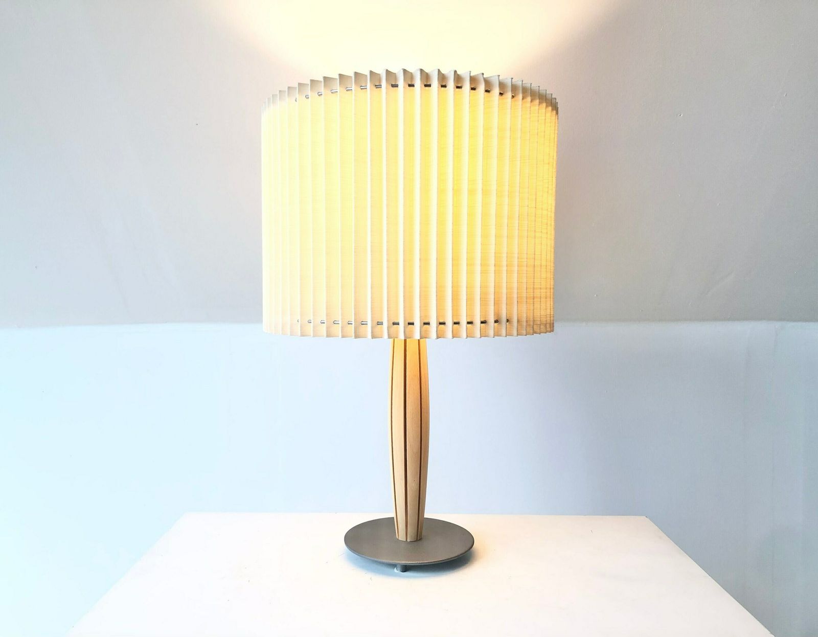 Vintage Ikea Design Postmodern Table Lamp In Beech Wood With Grooves, Dark Grey Metal Base And Beige Pleated Fabric Shade