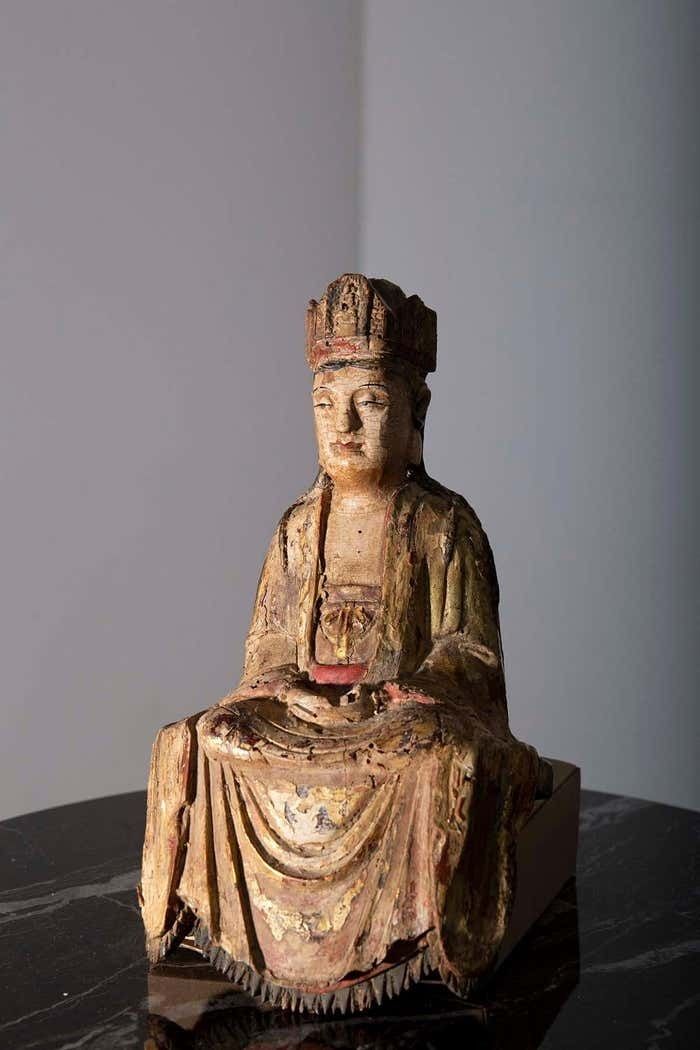 Polychrome Wooden Statue Depicting Guanyin Bodhisattva  Ming  16th Century photo furniture