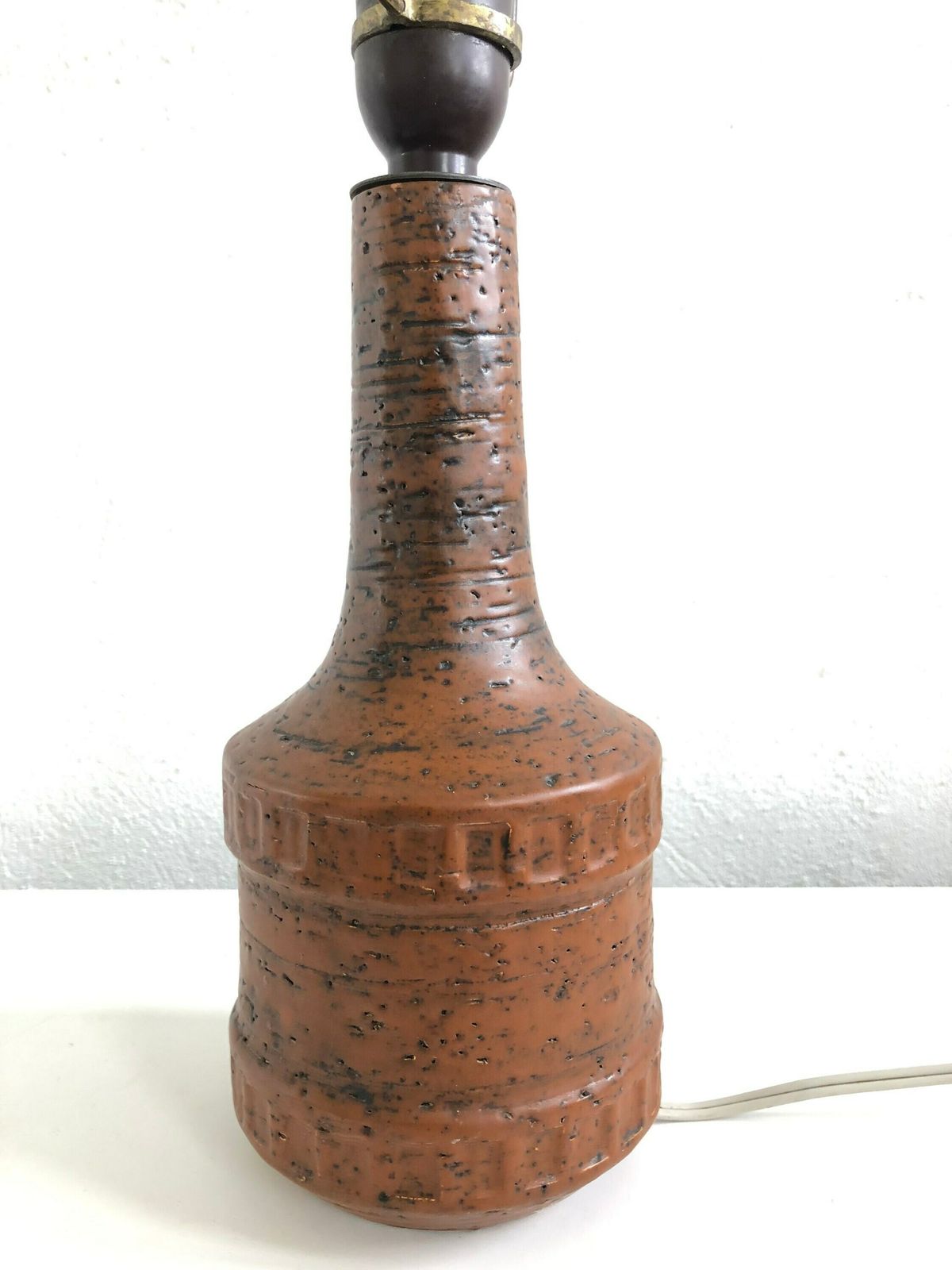 Ceramic Modernist Table Lamp In Brown Glaze And Modernist Mid Century Design With Beige Pleated Shade   Marked “Destiny” And “Anf” photo 234.0