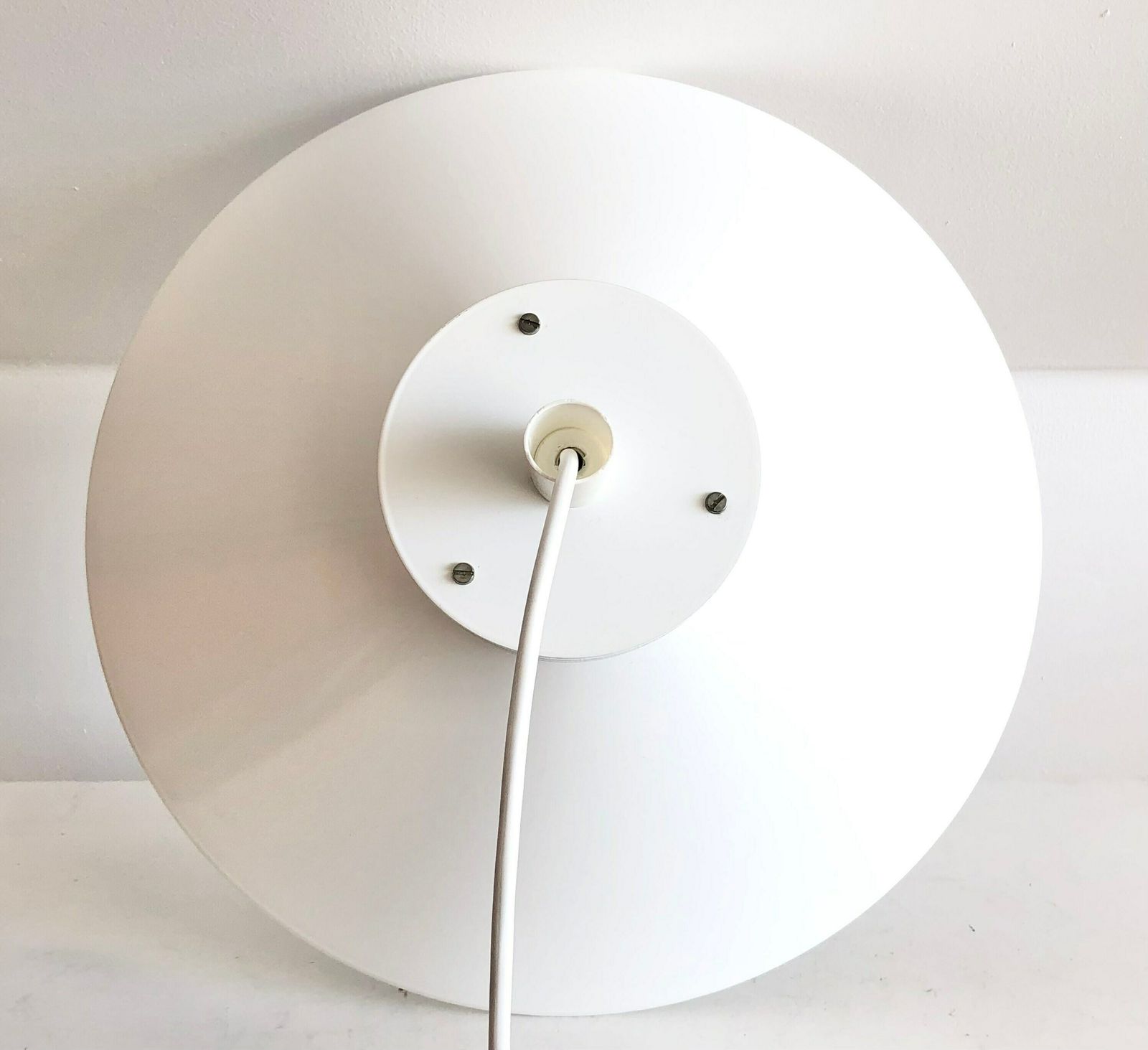 photo furniture Danish Mid Century Modern Vintage Ceiling Lamp In Minimalist Design White Metal Multilayer Shades