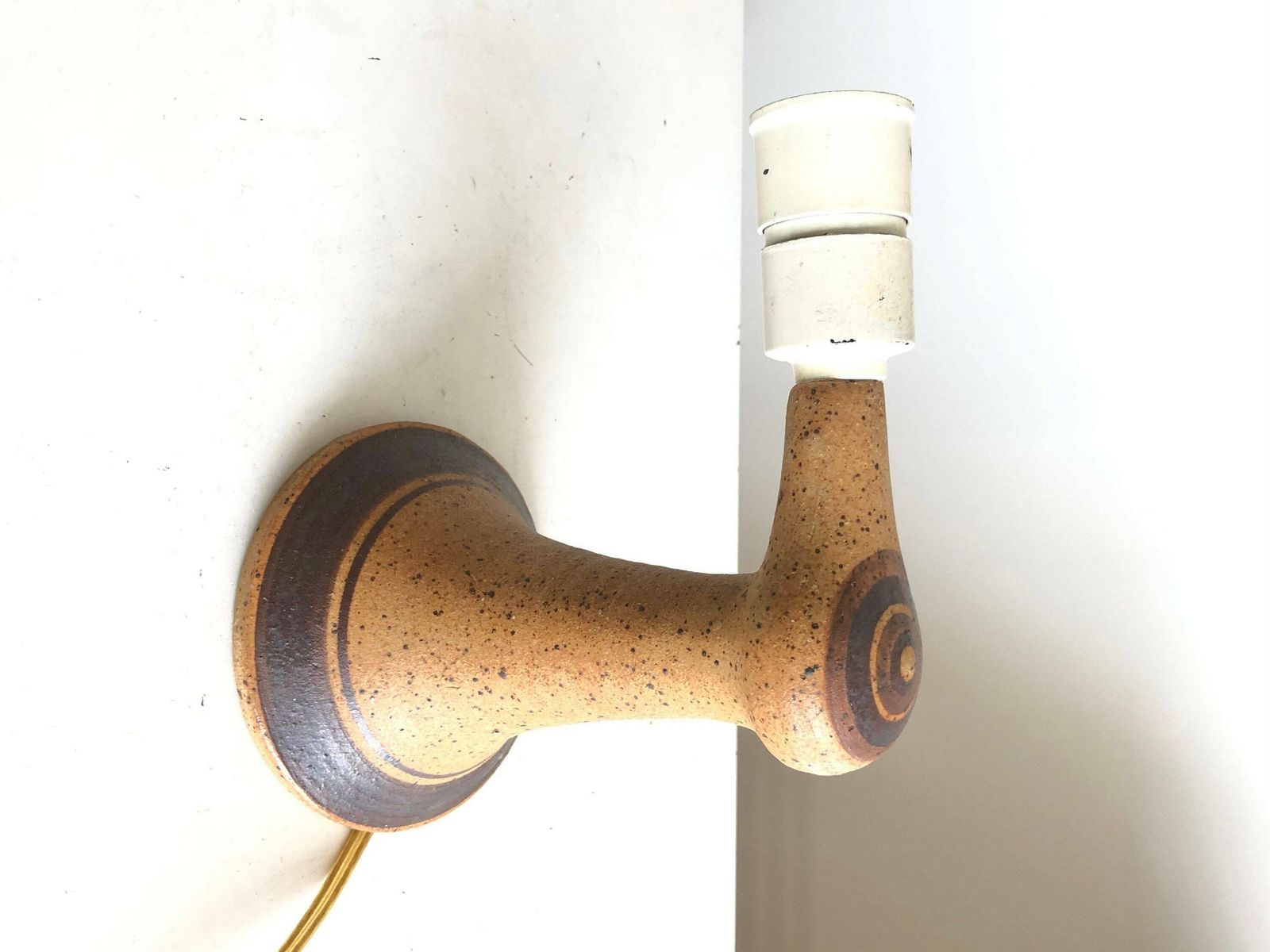 Rare Danish Stoneware Mid Century Wall Lamp In Organic Shape With Beige And Brown Glaze   Design From Helle Allpass, Denmark photo vinterior