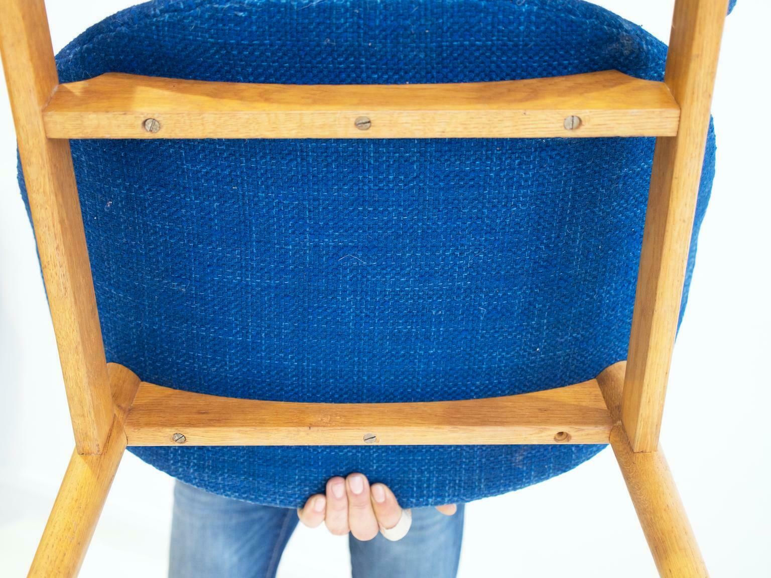 photo buy Pair Of Blue Hans Olsen Model 134 Oak Chairs