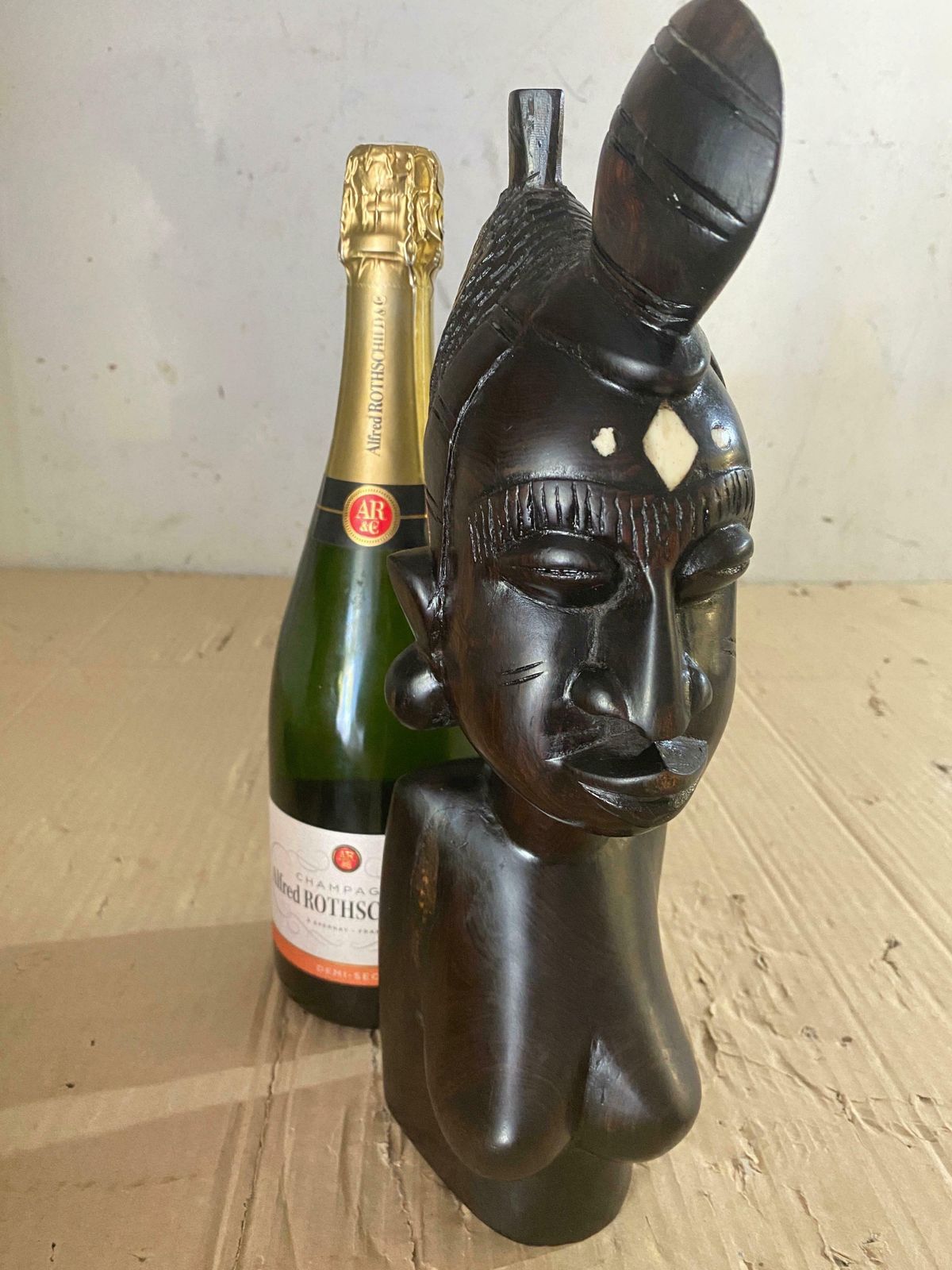 Sculpture In Wood From Africa Bust Of A Woman, In A Black Color 20th Century photo 693.0