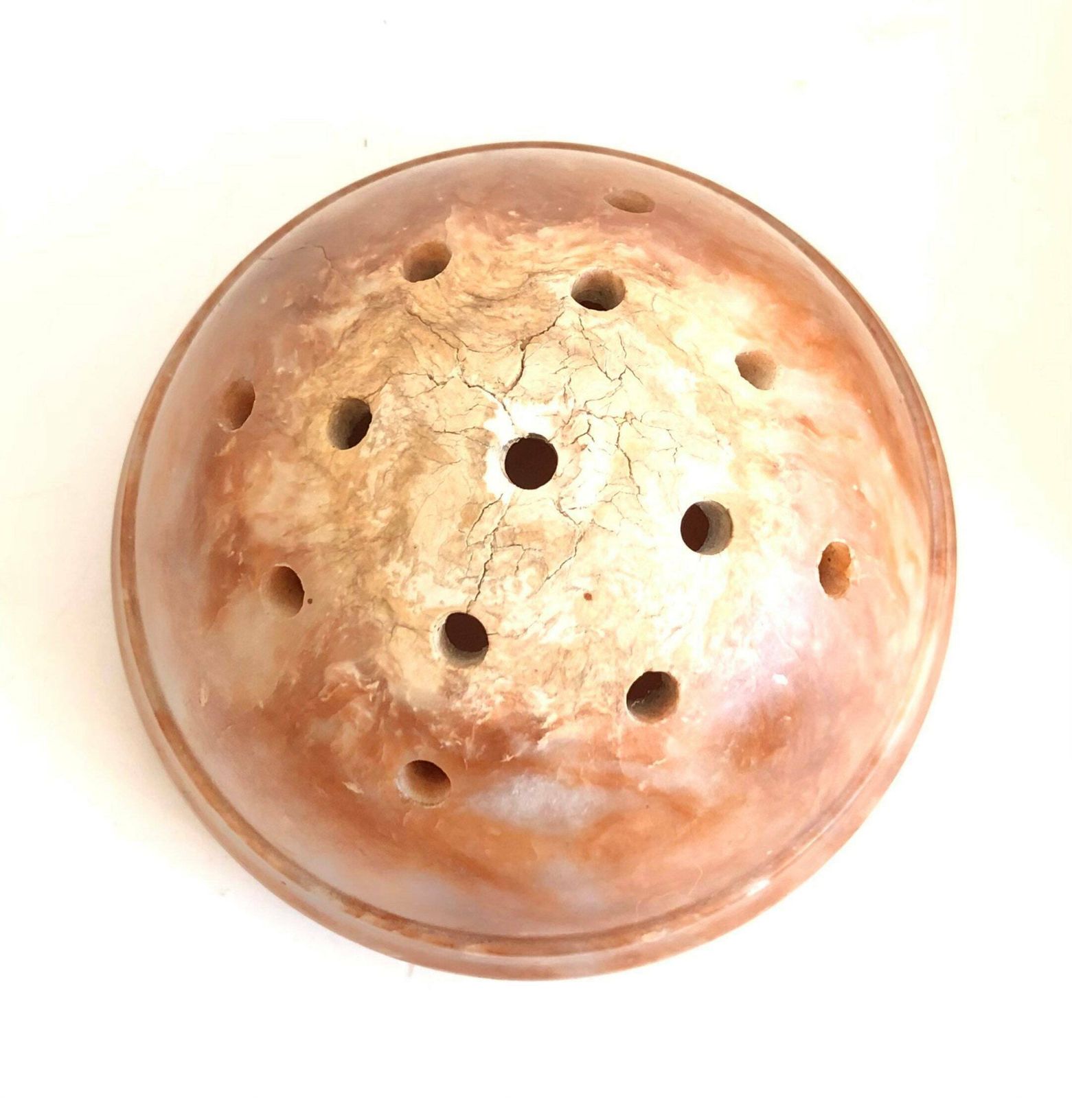 photo furniture Vintage Gorgeous Alabaster Red Marbled Art Deco Table Lamp With Carved Pattern And Great Light Exposure