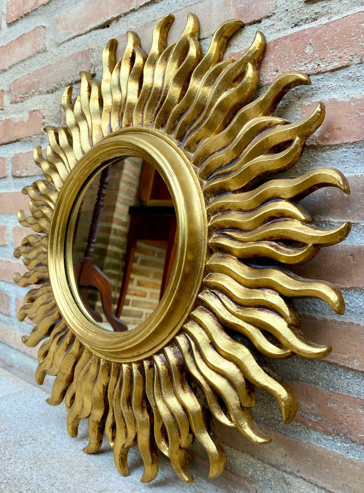 Miroir soleil mid-century français doré, années 1950 photo for sale