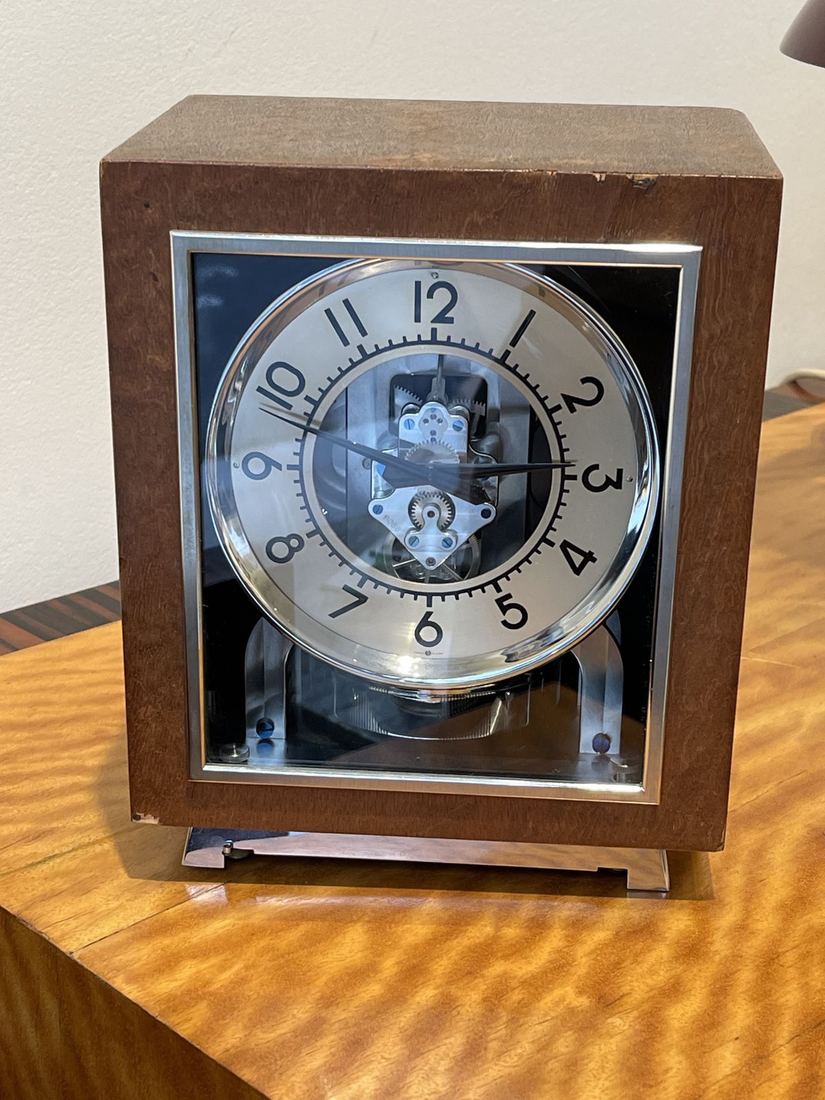 Jaeger Lecoultre, Tableclock, Model "Atmos Brevets Reutter, " No. 9066 photo furniture