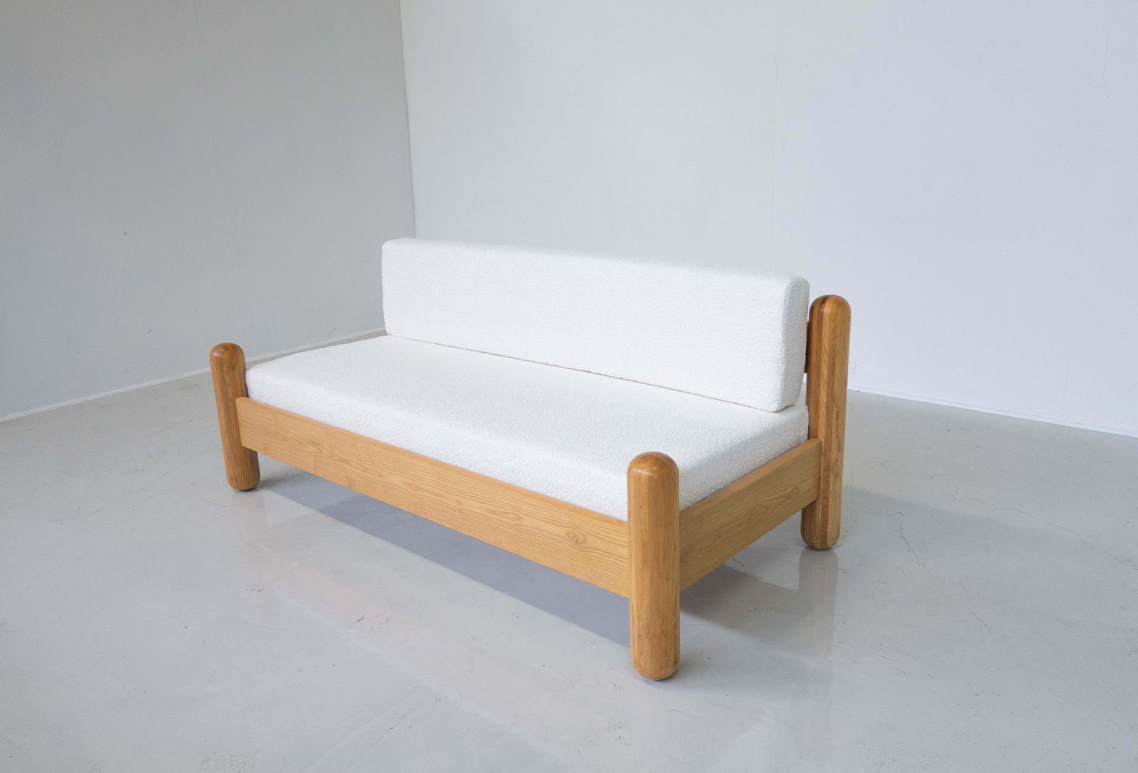 Mid Century Modern Italian Sofa, Wood And White Boucle Fabric, 1970s photo vintage