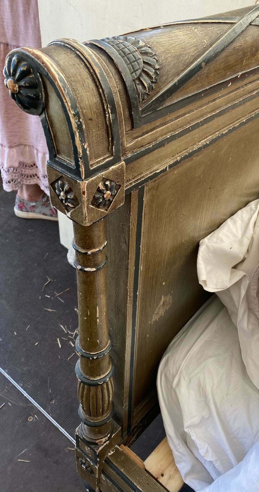 photo furniture Pair Of Antique French Château Single Bed Frames With Extraordinary Original Paint Finish
