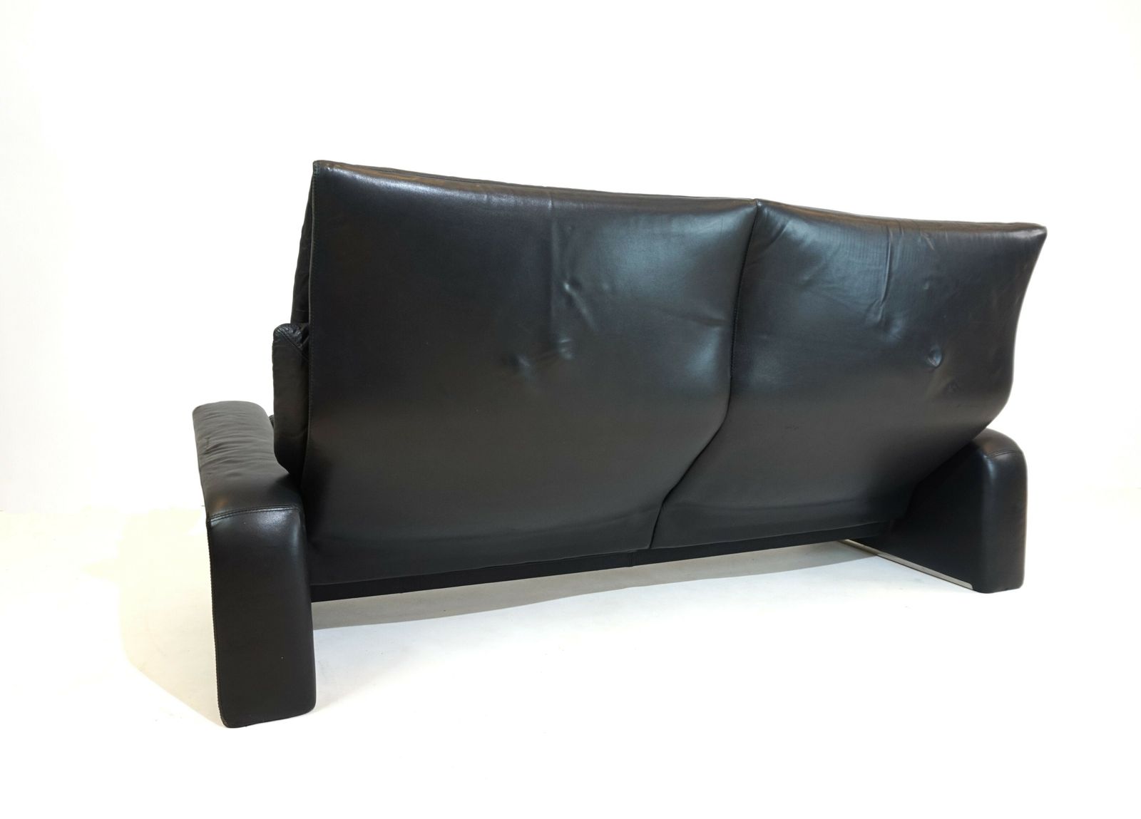 1000.0 Saporiti Italia 2 Seater Leather Sofa By Giovanni Offredi photo