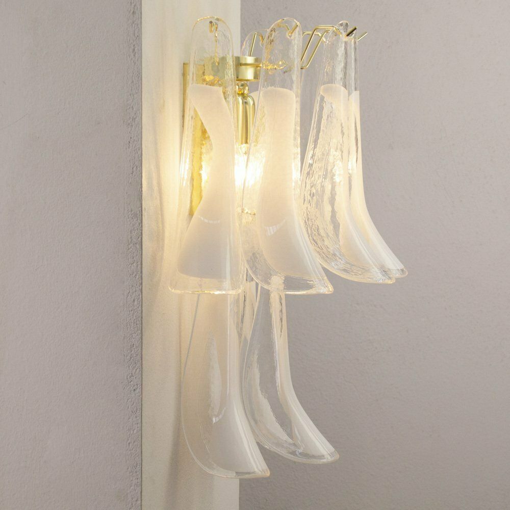 photo furniture Petal Wall Lamp In Murano Glass With White Decoration, Italy, 1990s