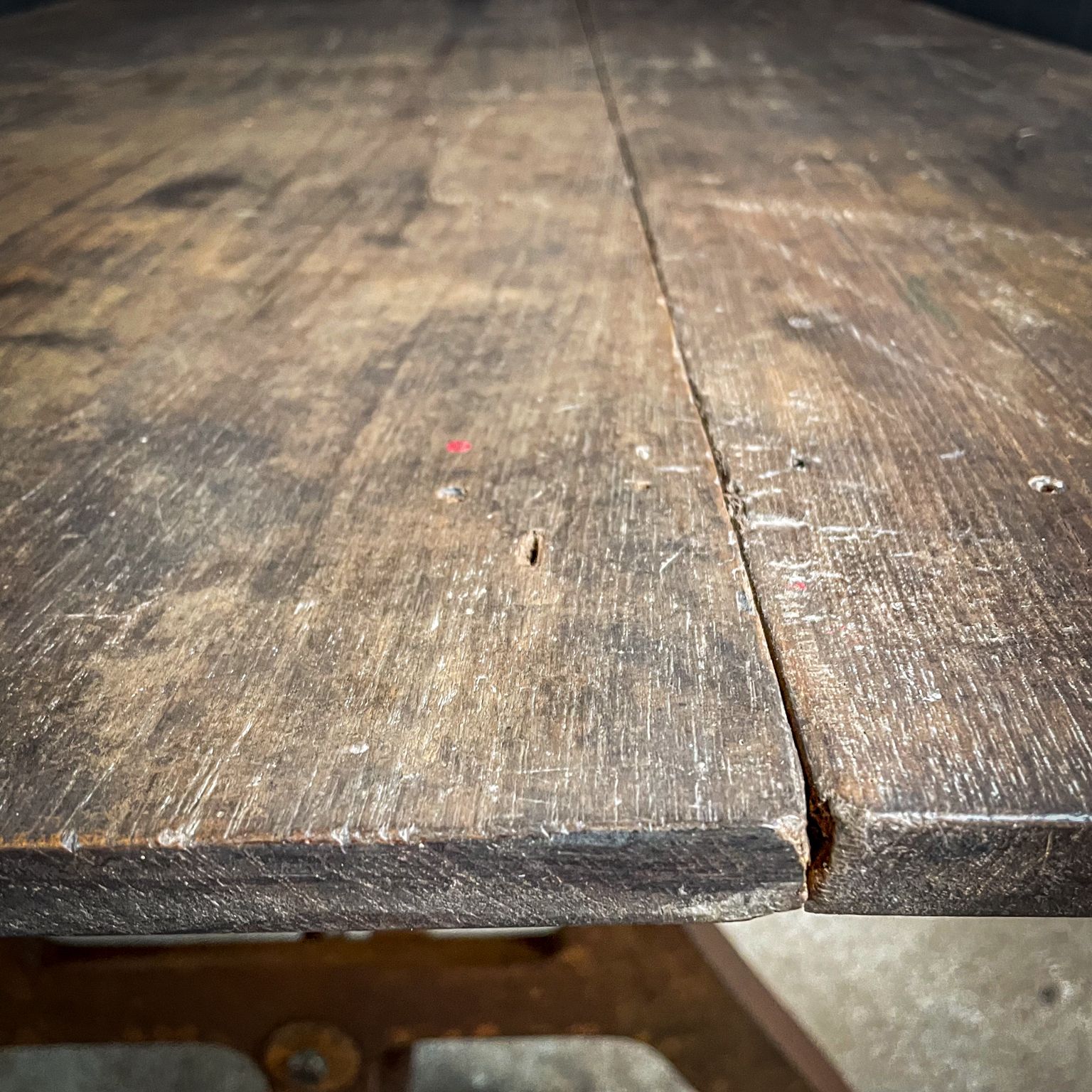 Vivre Crafts Industrial Dining Table – Antique Teak photo vinterior
