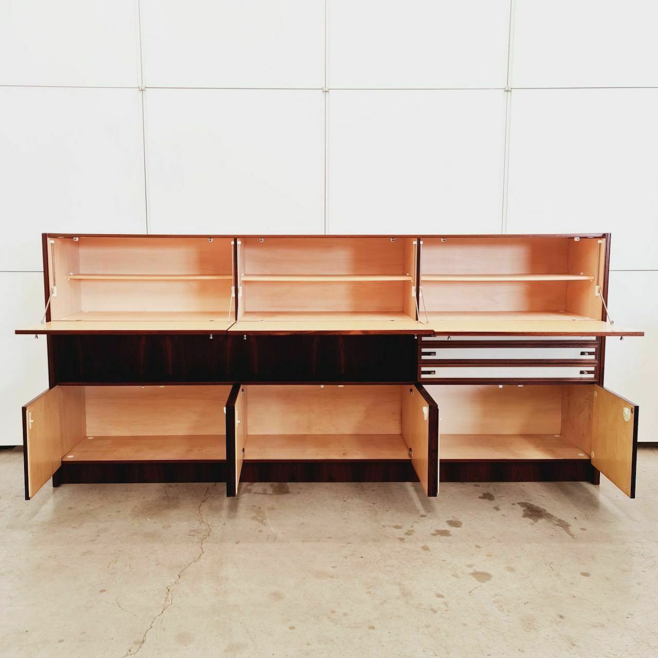 Zengel Verhoogd Dressoir, Jaren 1940 photo for sale