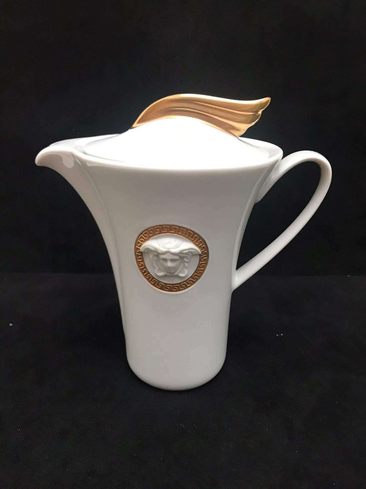 Versace Rosenthal Medaillon Meandre D'or Creamer Or Milk Jug Wedding Luxury Gift Gift For Couple Coffee Tea Golden White Decor photo furniture