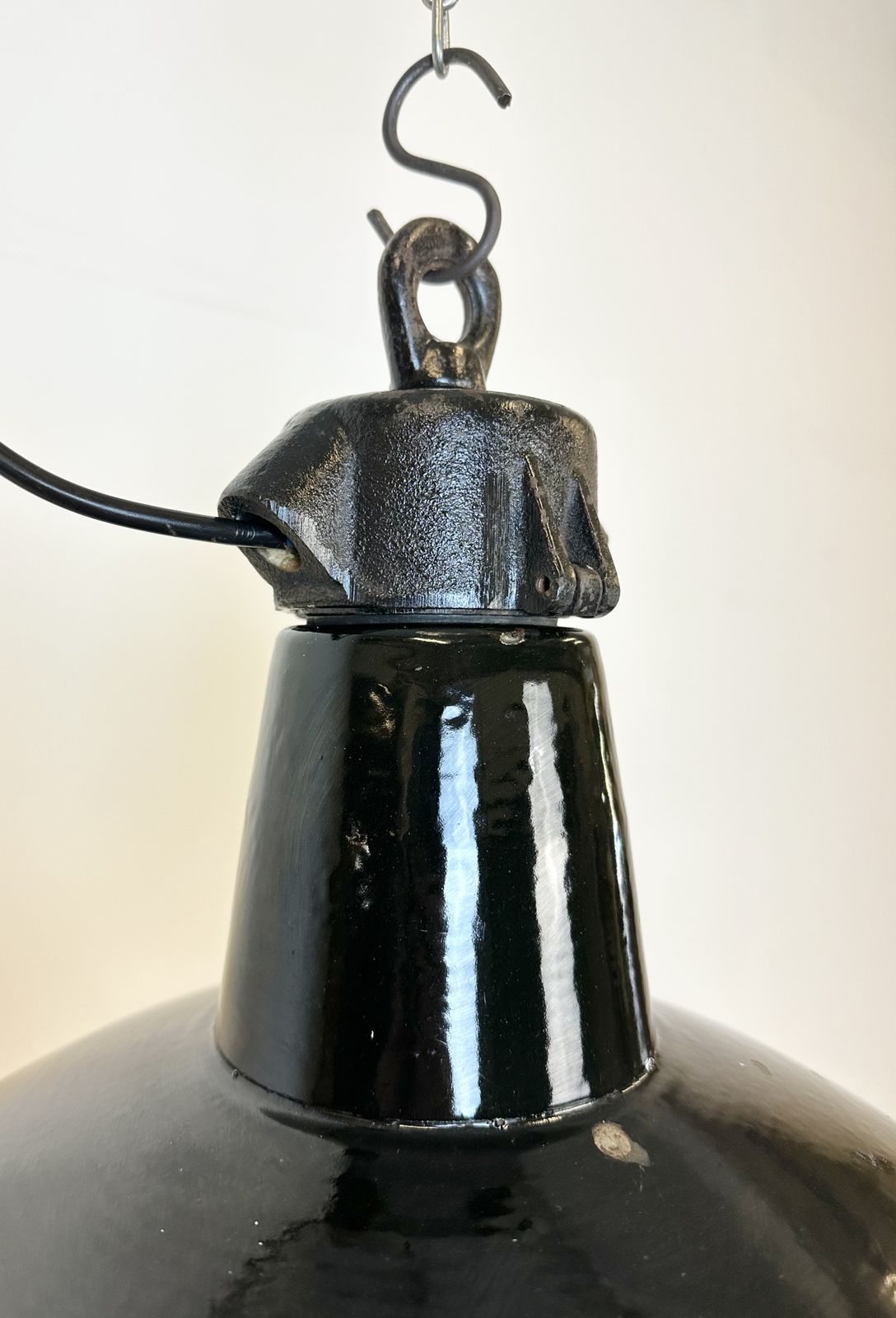 Industrial Black Enamel Factory Lamp With Cast Iron Top, 1950s photo vintage